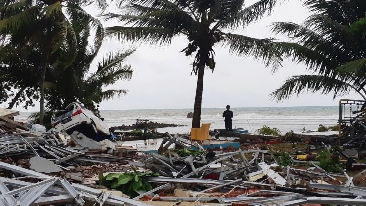 Case distrutte dallo tsunami nella località di Pandeglang 