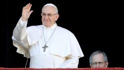 pope-francis-waves-as-he-arrives-to-deliver-t-1545742145907.JPG