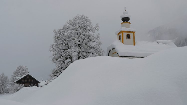 Igreja em Untertauern, Áustria, em janeiro de 2019