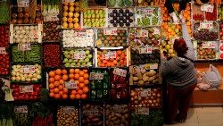 file-photo---a-woman-shops-at-a-fruits-and-ve-1548653650046.JPG