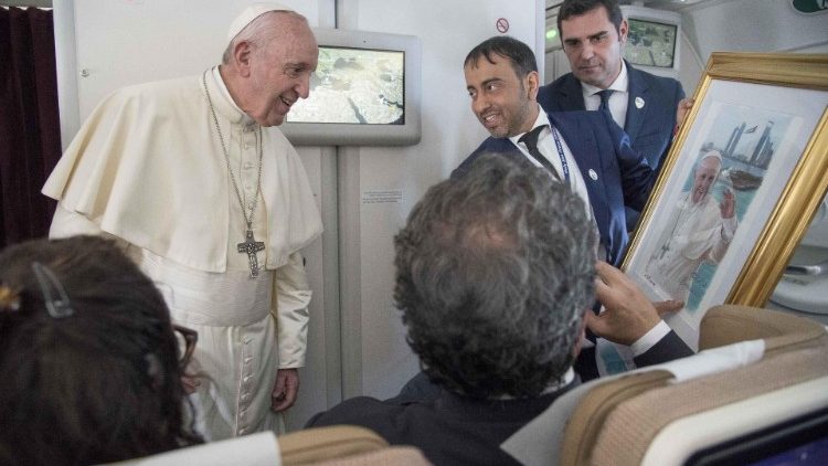 Der Papst bei der Fliegenden Pressekonferenz: Der Rückflug aus Abu Dhabi