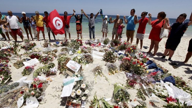 Terorizmo aukų atminimas Tunise