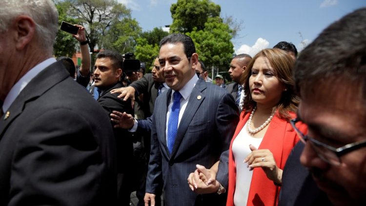 FILE PHOTO: Jimmy Morales presidente de Guatemala y su esposa Patricia Marroquín de Morales 