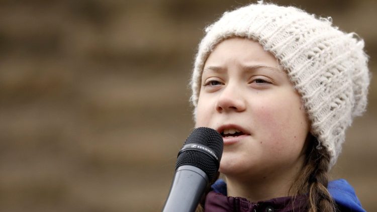 Greta Thunberg. Una chica de 16 años sacude las masas en defensa de la tierra