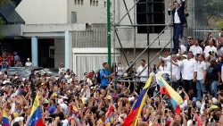 venezuelan-opposition-leader-juan-guaido-arri-1551724254841.JPG