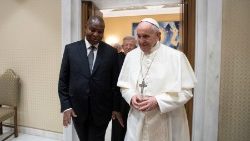 pope-francis-meets-with-central-african-repub-1551811550820.JPG