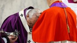 pope-francis-leads-the-ash-wednesday-mass-in--1551891062120.JPG