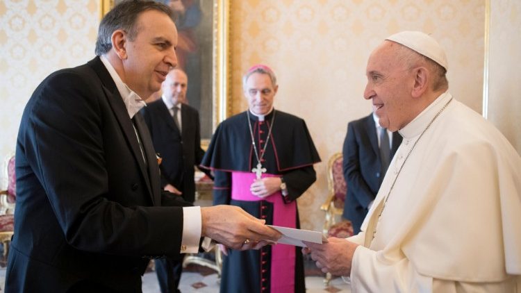 Папата прие на аудиенция Гарен Назарян, посланик на Армения при Светия престол