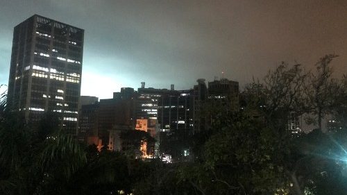 Blackout in Venezuela: negli ospedali si muore. Guaidò chiede stato emergenza