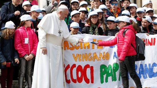 pope-francis-holds-a-cap-during-the-wednesday-1553082559085.JPG