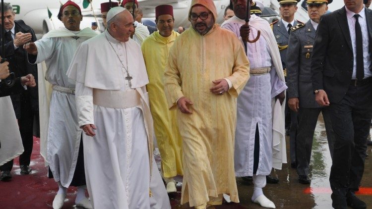 pope-francis-is-received-by-morocco-s-king-mo-1553954092471.JPG