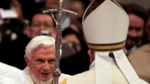 Benedikt XVI.: „Es gibt nur einen Papst und der heißt Franziskus“