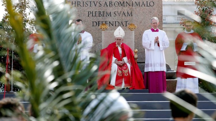 Папата Фрањо за време на светата Литургија на Цветници