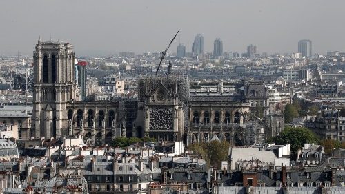 Notre Dame: si indaga per distruzione involontaria