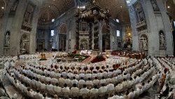 pope-francis-holds-the-chrism-mass-on-holy-th-1555602861373.JPG