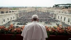 pope-francis-leads-the-easter-mass-at-st--pet-1555847068474.JPG