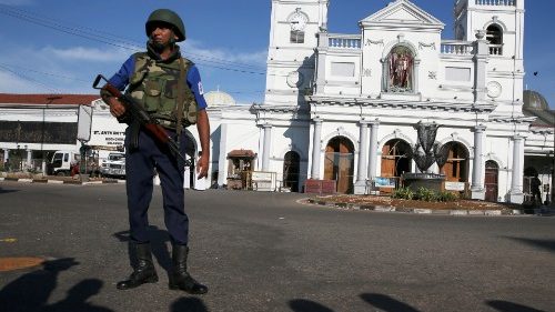 Nunzio a Colombo: i cattolici non si sono sentiti protetti dal governo