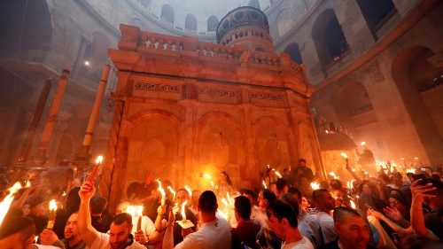 Jerusalem: Feuer-Liturgie wird mit kleinster Besetzung gefeiert