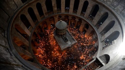 Pâques orthodoxe : à Jérusalem, la cérémonie du Feu sacré sans fidèles