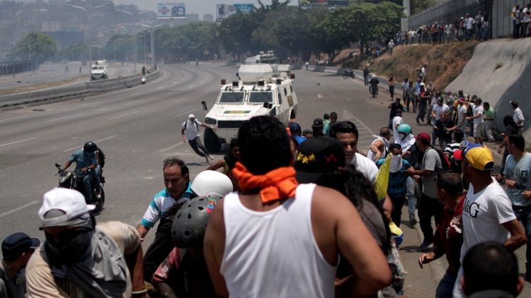 Biểu tình chống bạo lực tại Venezuela