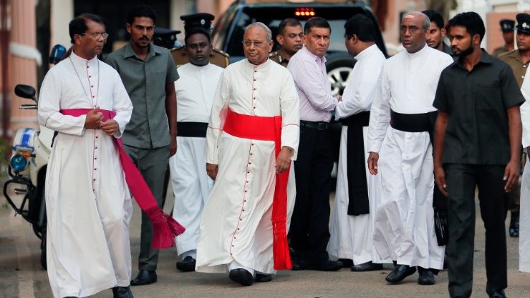 Ranjith bíboros szentmisét készül bemutatni a húsvéti támadás áldozataiért