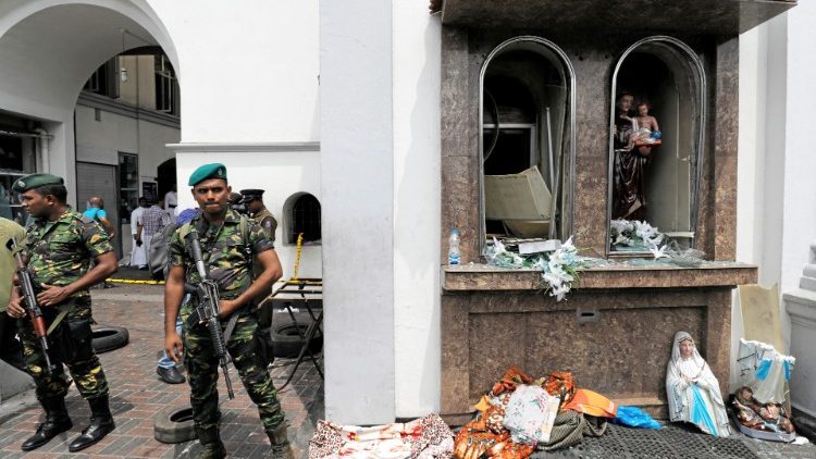 Sri Lanka: militari a presidio di una chiesa 