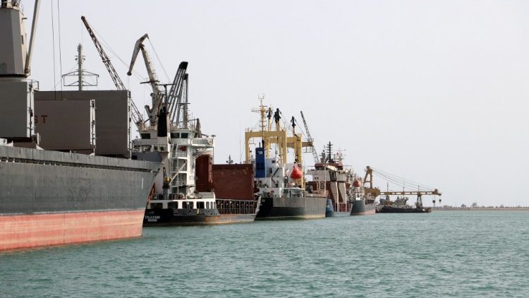 Bateaux dans le port d'Hodeida