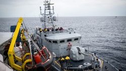sea-watch-migrant-rescue-of-lampedusa-coast-1558347257259.JPG