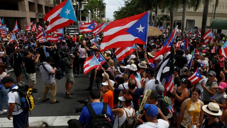 Le proteste a Porto Rico contro il governatore Ricardo Rosselló 