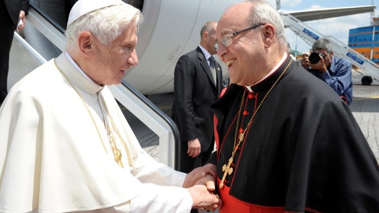Cardeal Ortega y Alamino recebe Bento XVI em Cuba