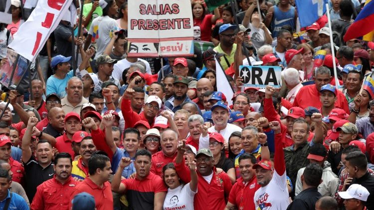 تظاهرة مؤيدة للرئيس مادورو في كاراكاس