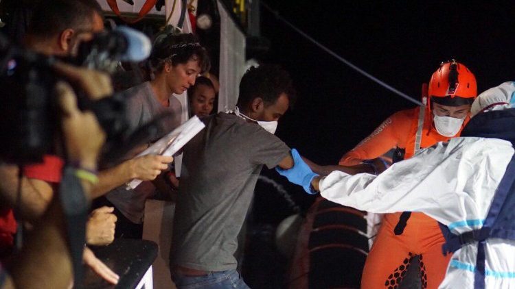 Neun Migranten wurden nach Lampedusa evakuiert