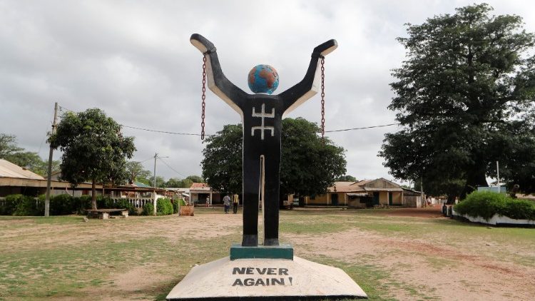 Monument mot slaveriet i Gambia