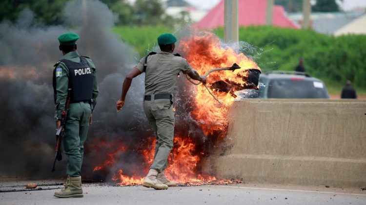 Südafrika/Nigeria: Die Spannungen nehmen zu 