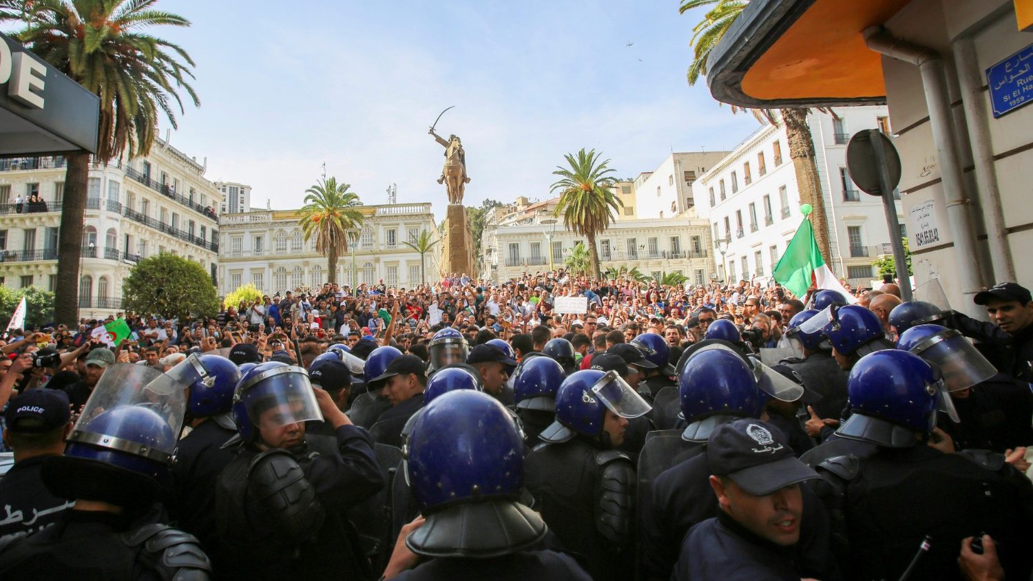 Algerien: menschenrechtler kritisieren kirchenschliessungen - vatican news