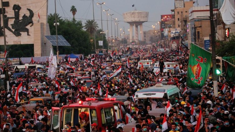 Антиправителствена демонстрация в Багдад