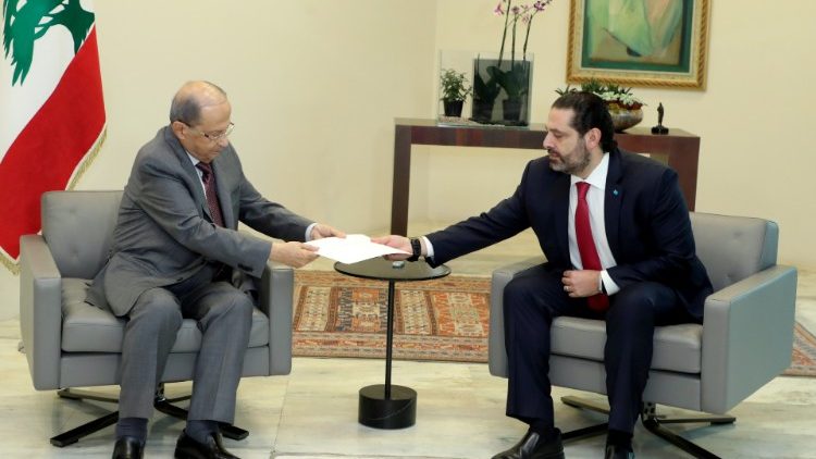 الرئيس عون يستلم رسالة استقالة الرئيس الحريري
