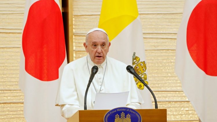 Der Papst wendet sich an die politischen Autoritäten Japans