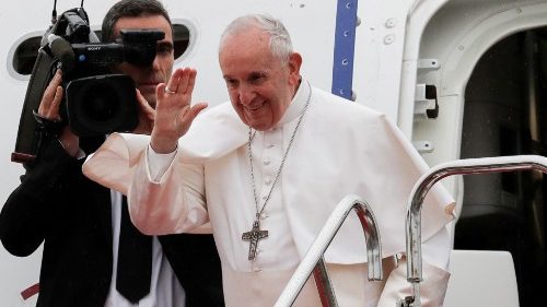 Papa Francisco despede-se do Japão