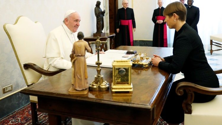 திருத்தந்தையுடன் எஸ்டோனியா குடியரசுத் தலைவர் Kersti Kaljulaid
