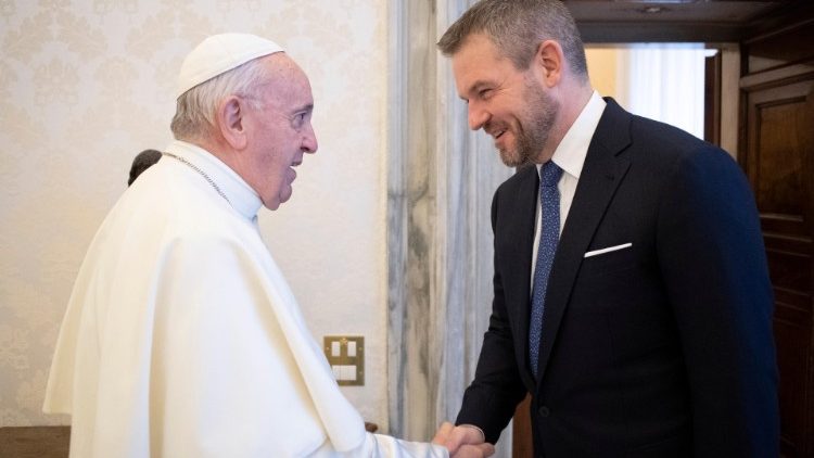 O Papa Francisco e o primeiro-ministro eslovaco Peter Pellegrini