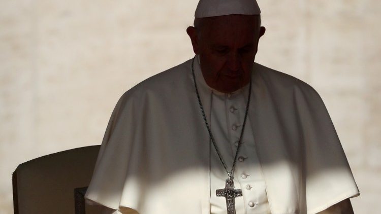 Franciszek ograniczył obowiązywanie tajemnicy papieskiej