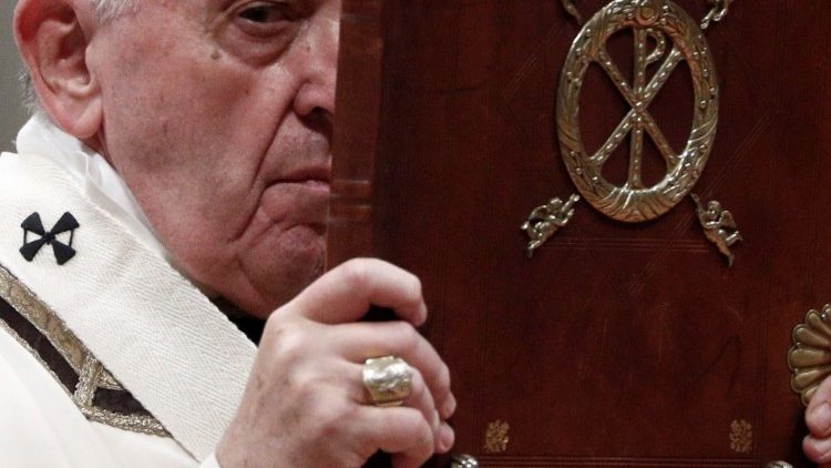 Homilia do Papa Francisco na Noite de Natal - Vatican News