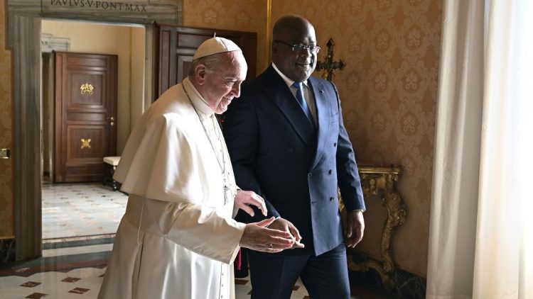 البابا فرنسيس مستقبلاً رئيس جمهورية الكونغو الديمقراطية السيد فيليكس أنطوان تشيسيكيدي تشيلومبو 17 كانون الثاني يناير 2020
