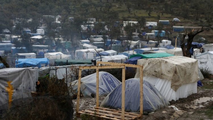 Лагер бежанцаў на востраве Лесбас