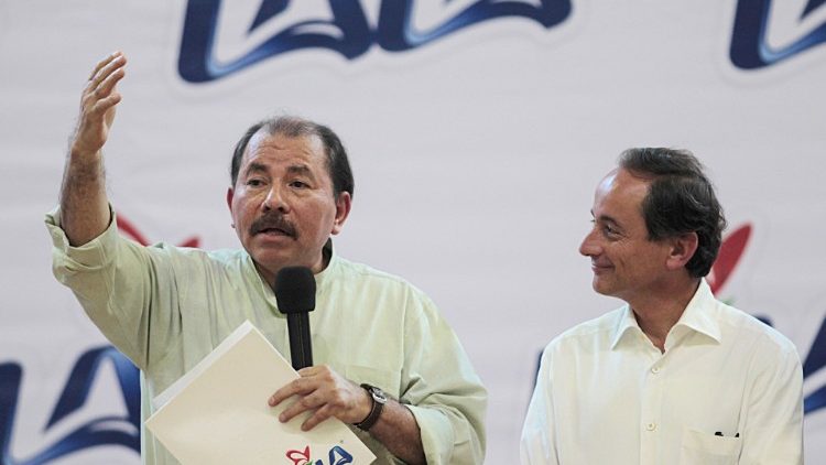 Will von einem Rückzug nichts wissen: Nicaraguas Präsident Daniel Ortega (l.)