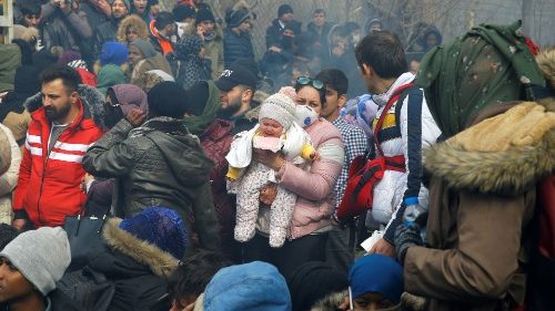 Les réfugiés pris en étau à la frontière turco-grecque 