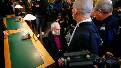 Frankreich: Ex-Priester legt Berufung gegen Missbrauchs-Urteil ein