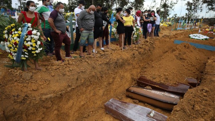 Hromadný hrob v brazilské Amazonii