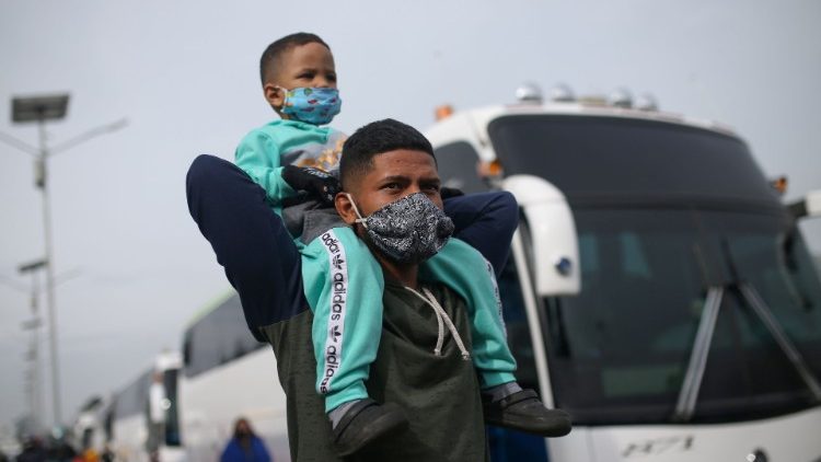 Governo venezuelano anunciou restrições,  limitando a 300  por semana o número de migrantes que podem ingressar no país
